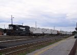 NS 5142 leads a work train into the yard